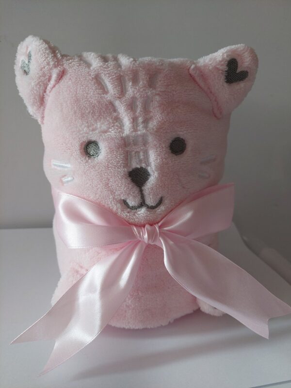 Baby dekentje fleece met geborduurde knuffel KITTEN - Super leuk als Kraamcadeau of Babyshower