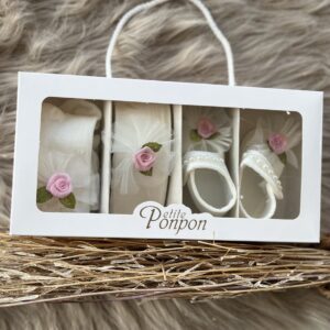 Babyaccessoires-geschenken set -geschenkdoos-doopsel-haarband-pantoffels-panty-babymeisjes-doopsel-kraamcadeau-roze bloem tule parels-0 tem 6 maanden