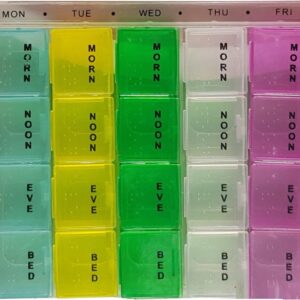 Gekleurde medicijnen doos/pillendoos 28-vaks wit met de dagen van de week 17 cm - Geneesmiddelen bewaarbox