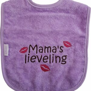 Lavendel kleurige slab met "Mama's lieveling" - moeder, mamma, moederdag, kraamcadeautje, verjaardag, cadeautje, baby, paars, lila