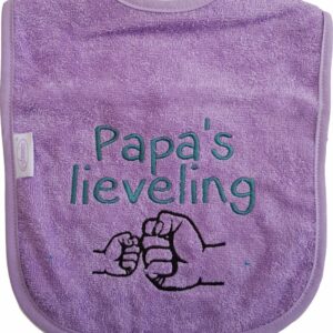 Lavendel kleurige slab met "Papa's lieveling" - pappa, vader, vaderdag, kraamcadeautje, verjaardag, cadeautje, baby, paars, lila