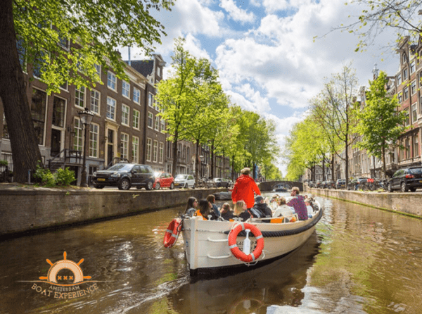 Luxe rondvaart van 1 uur over de grachten van Amsterdam