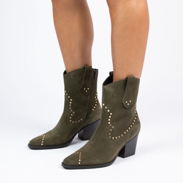 Manfield - Dames - Groene suède cowboy laarzen met studs - Maat 39