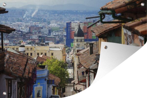Tuindecoratie Uitzicht over de stad vanuit het historische gedeelte in Bogota - 60x40 cm - Tuinposter - Tuindoek - Buitenposter