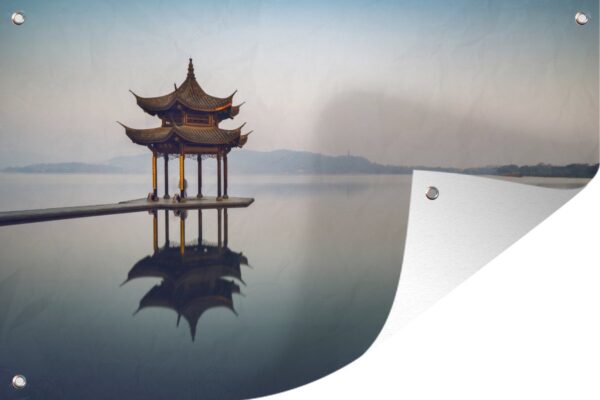 Tuinposter - Tuindoek - Tuinposters buiten - Het paviljoen in het meer van Hangzhou - 120x80 cm - Tuin