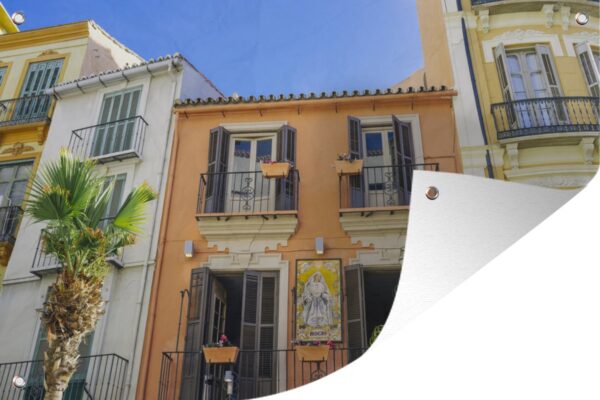 Tuinposter - Tuindoek - Tuinposters buiten - Zomerse kleuren op de gevels van de gebouwen van Málaga in Spanje - 120x80 cm - Tuin